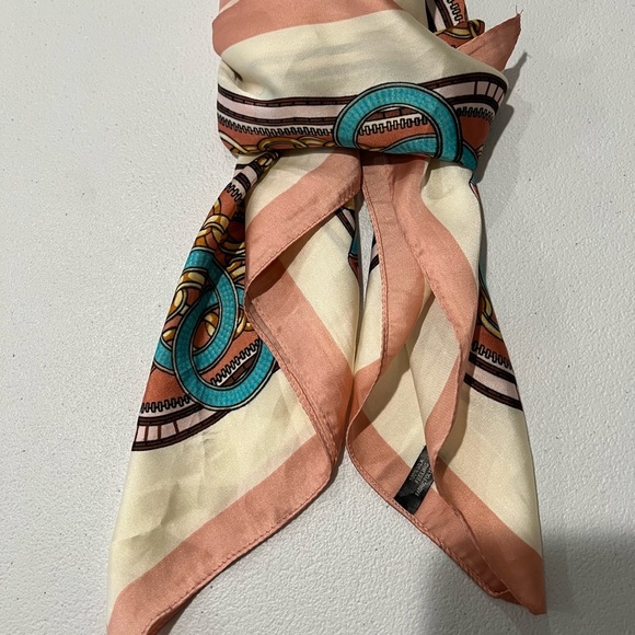 VINTAGE Tassel &Rope silk Scarf PINK,turquoise white
SQUAR SILK SCARF 27X27 - Picture 7 of 8